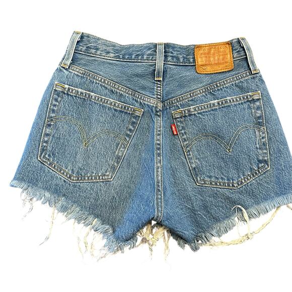 Levi’s Women’s Jean 501 cut offs high waist distressed size 24 - Picture 5 of 7